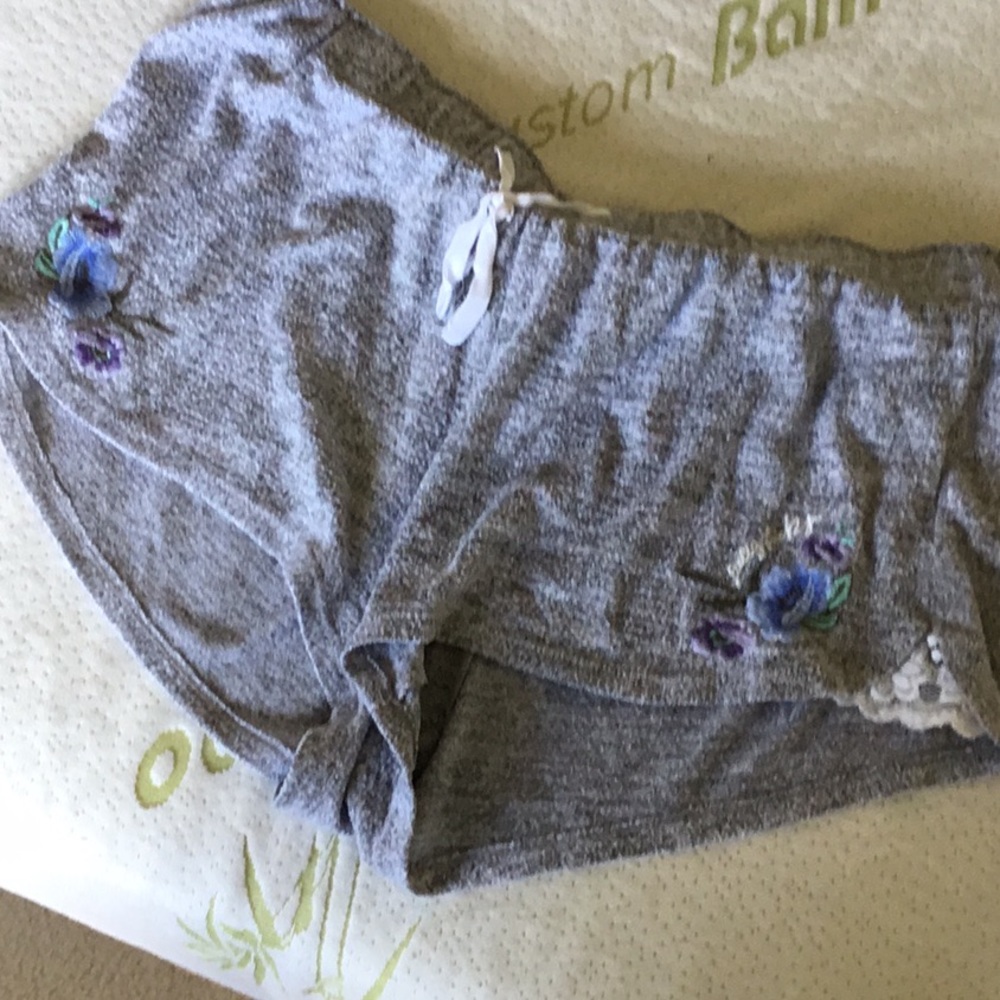 Gilly Hicks grey pajama shorts